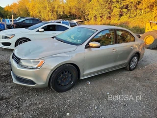 VOLKSWAGEN JETTA SE