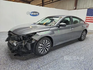 NISSAN ALTIMA SV