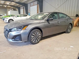 NISSAN ALTIMA SV