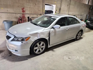 TOYOTA CAMRY SE V6