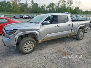 TOYOTA TACOMA SR5