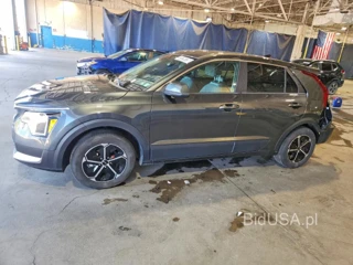 KIA NIRO LX