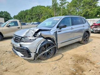 VOLKSWAGEN TIGUAN SE R-LINE BLACK