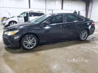 TOYOTA CAMRY HYBRID SE