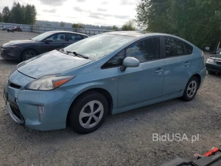 TOYOTA PRIUS THREE