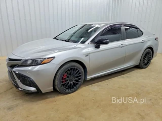 TOYOTA CAMRY SE