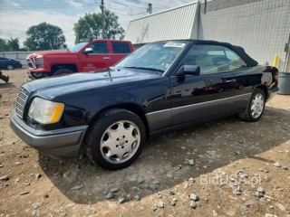 MERCEDES-BENZ E 320
