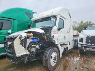FREIGHTLINER CASCADIA 126