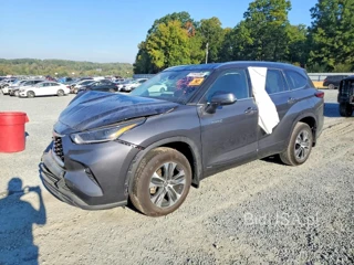 TOYOTA HIGHLANDER HYBRID XLE