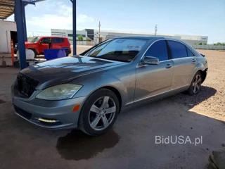 MERCEDES-BENZ S 550