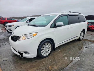TOYOTA SIENNA XLE 7-PASSENGER