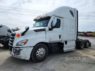 FREIGHTLINER CASCADIA 126