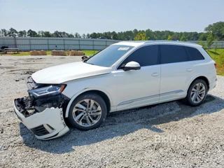 AUDI Q7 PREMIUM PLUS