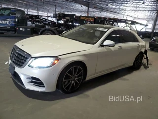 MERCEDES-BENZ S 560