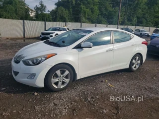 HYUNDAI ELANTRA GLS