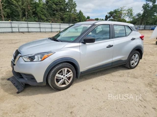NISSAN KICKS S