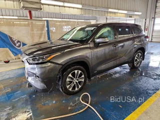 TOYOTA HIGHLANDER HYBRID XLE