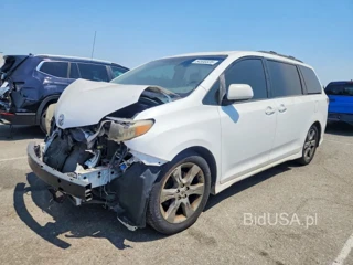 TOYOTA SIENNA SPORT