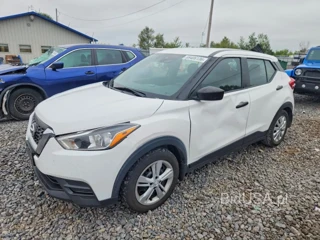 NISSAN KICKS S