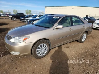 TOYOTA CAMRY LE V6