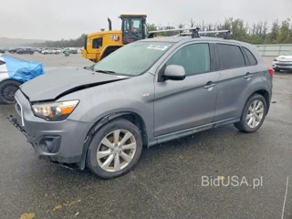 MITSUBISHI OUTLANDER SPORT ES