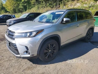TOYOTA HIGHLANDER SE