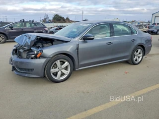 VOLKSWAGEN PASSAT SE