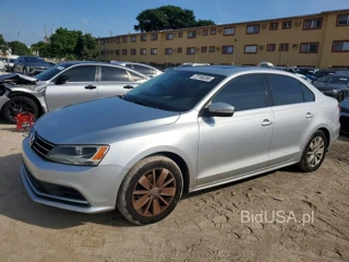 VOLKSWAGEN JETTA SE
