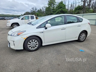 TOYOTA PRIUS PLUG-IN HYBRID BASE