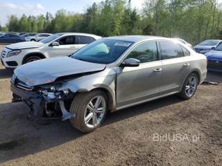 VOLKSWAGEN PASSAT SEL