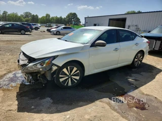 NISSAN ALTIMA SV
