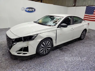 NISSAN ALTIMA SV