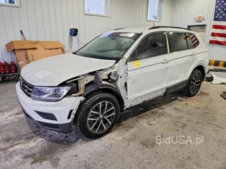 VOLKSWAGEN TIGUAN SE