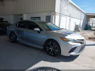 TOYOTA TOYOTA CAMRY HYBRID SE