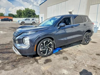 MITSUBISHI OUTLANDER SE