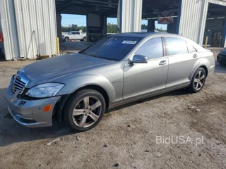 MERCEDES-BENZ S 550