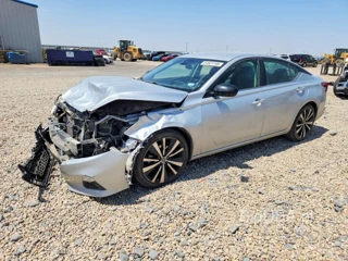 NISSAN ALTIMA SR