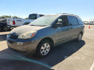 TOYOTA SIENNA LE 8 PASSENGER