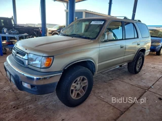 TOYOTA 4RUNNER SR5