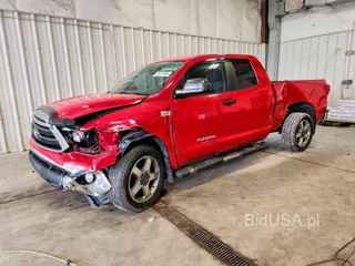 TOYOTA TUNDRA DOUBLE CAB SR5