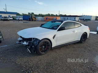 BMW M4 COMPETITION