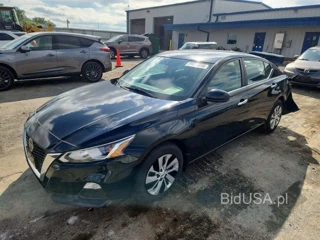 NISSAN ALTIMA S