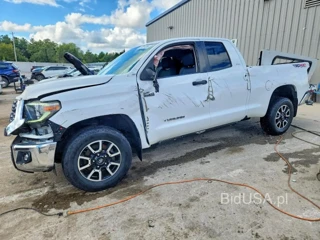 TOYOTA TUNDRA SR5
