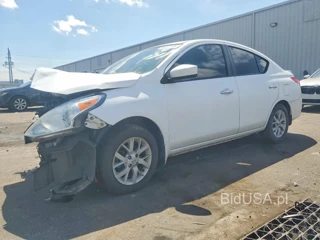 NISSAN VERSA SV