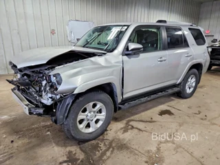 TOYOTA 4RUNNER SR5 PREMIUM