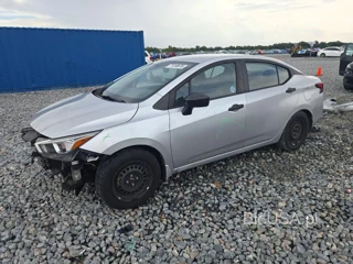 NISSAN VERSA S