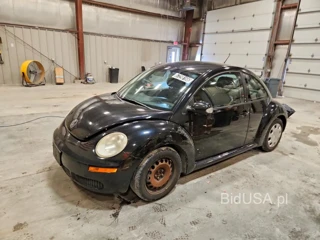 VOLKSWAGEN NEW BEETLE