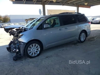TOYOTA SIENNA LIMITED 7-PASSENGER