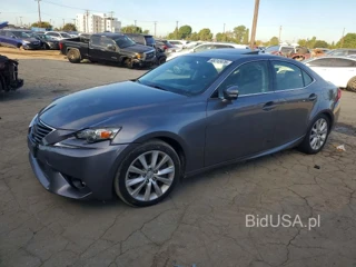 LEXUS IS 200T