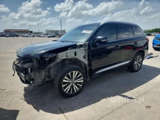 MITSUBISHI OUTLANDER SE
